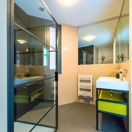 דירה Apart-Hotel Near 013 Poppodium With Balcony And Ac טילבורג